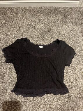 Garage Black Lace-Trim Ribbed Short Sleeve Crop